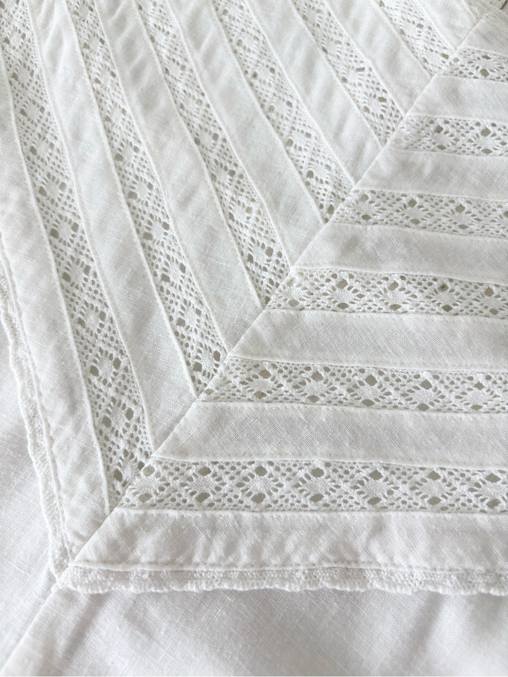 Y2K Tristan & Iseut Boho Romantic Sleeveless Blouse - Picture 7 of 9